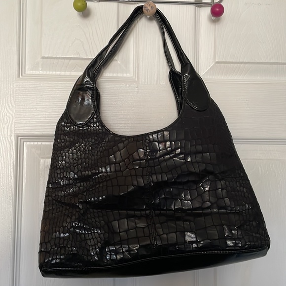 ⭐️2/$6 sale - Relic Black snakeskin purse - Picture 2 of 3